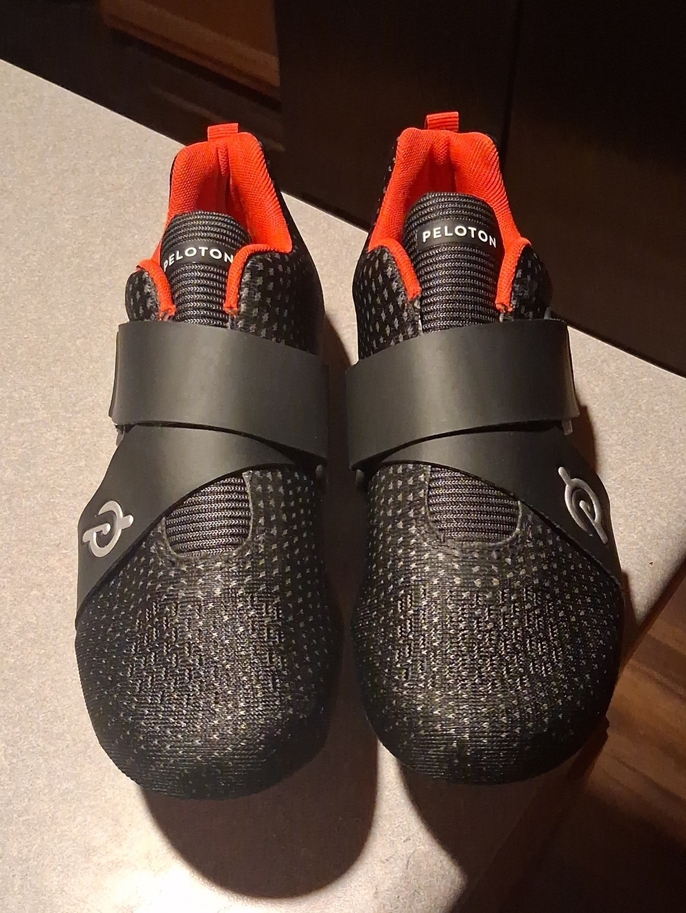 Peloton Altos Cycling Shoes Black & Red